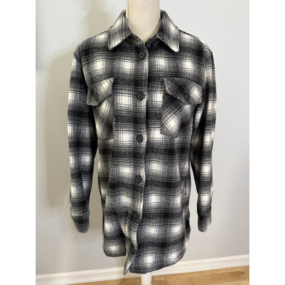 Thread & Supply Black Ivory Plaid Button Up Shacket Flannel Size Small‎